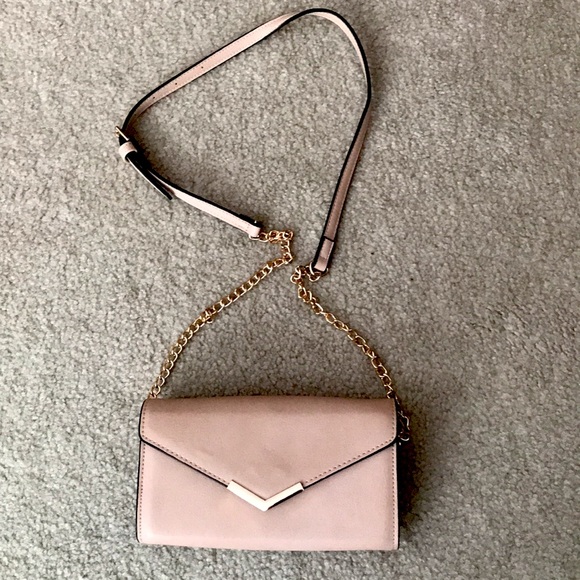 Urban Expressions Handbags - Urban expressions beige clutch with chain strap